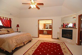 4th image of 3825 Janis Dr