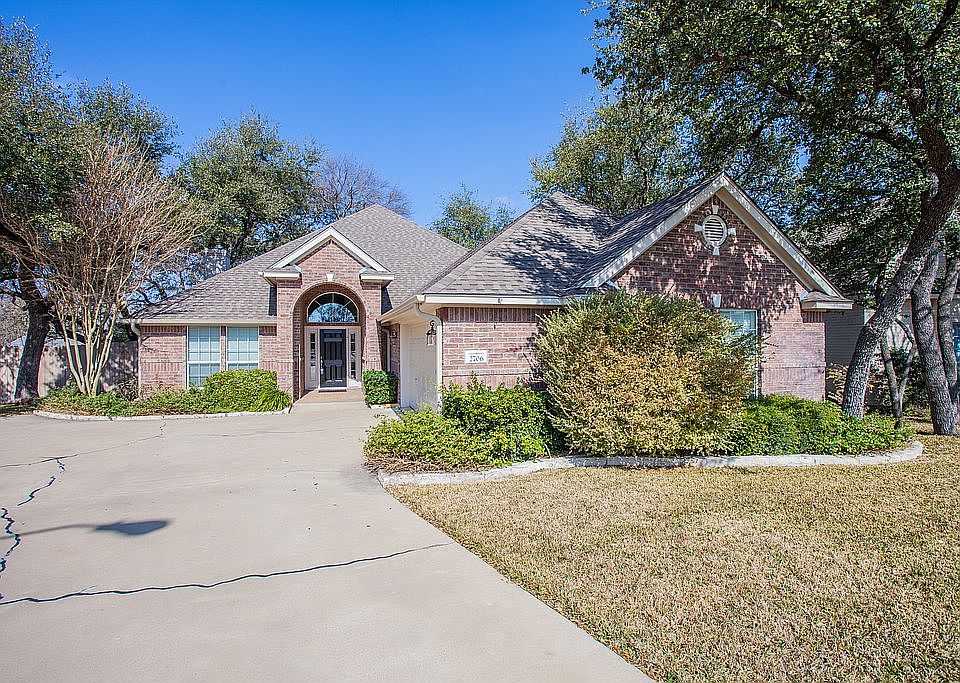1st image of 2706 Garden Brook Trl