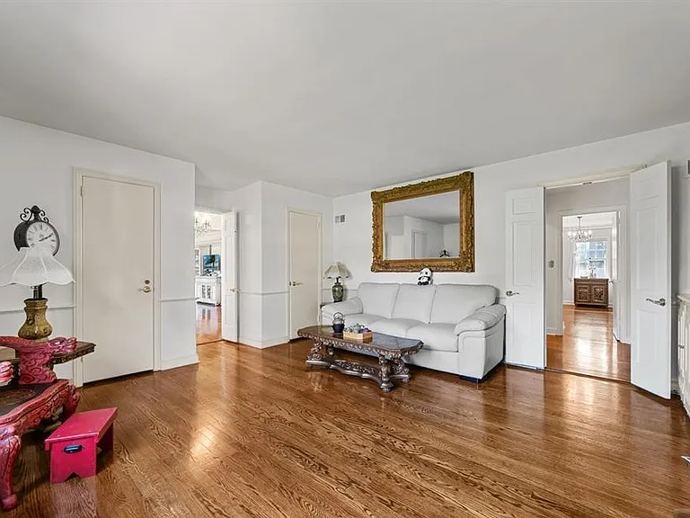 328 W Ridgewood Ave — Photo 21