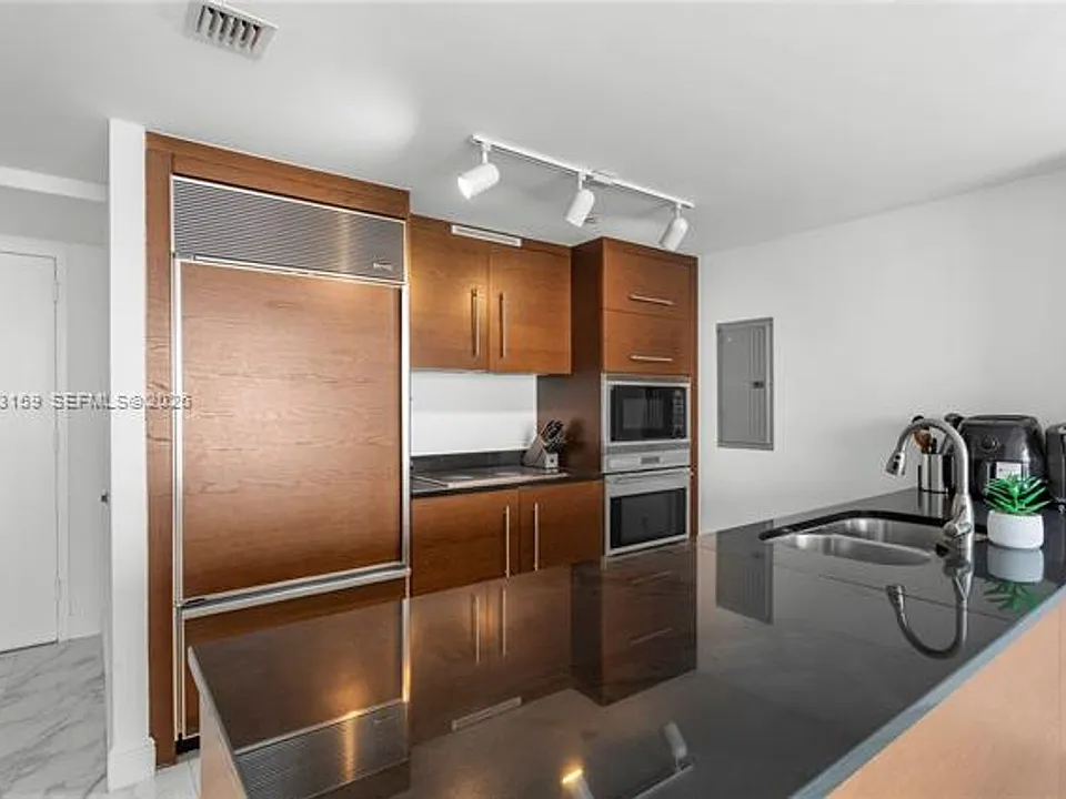 465 Brickell Ave #CU-5505