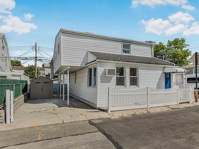 9 Lester Ct, Brooklyn, NY, 11229