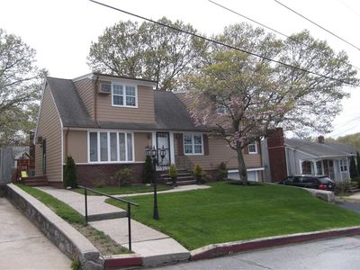 230 Hazelton St, Cranston, RI, 02920