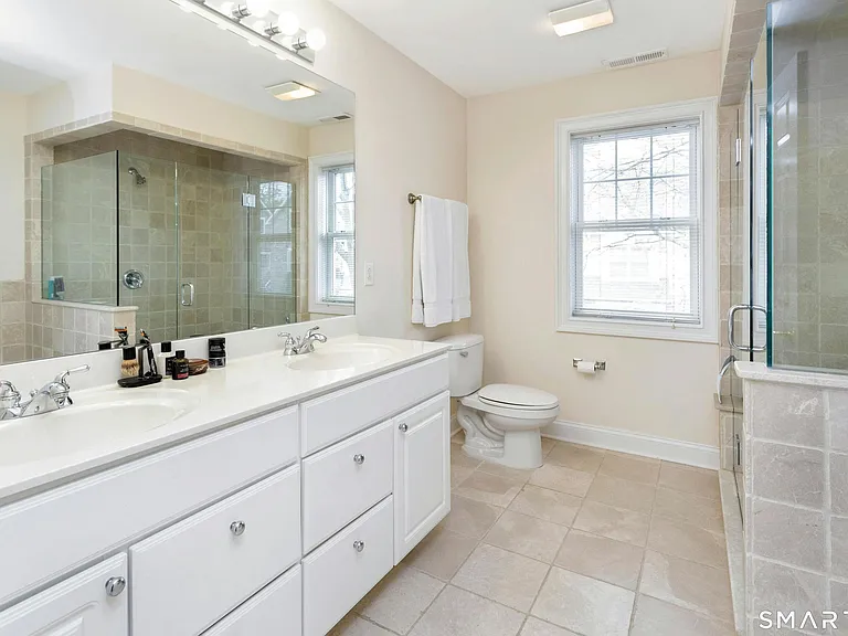 39 Maple Tree Ave #21 — Photo 9