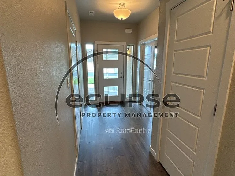 2921 Magnolia Ave — Photo 41