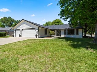 6604 Waterford Dr, Redding, CA 96001
