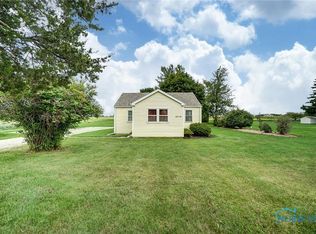 16116 W Poe Rd, Bowling Green, OH 43402