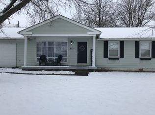 539 W Oak St, Parker City, IN 47368