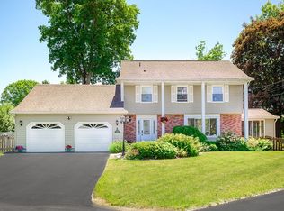 3992 Bel Harbor Dr, Liverpool, NY 13090