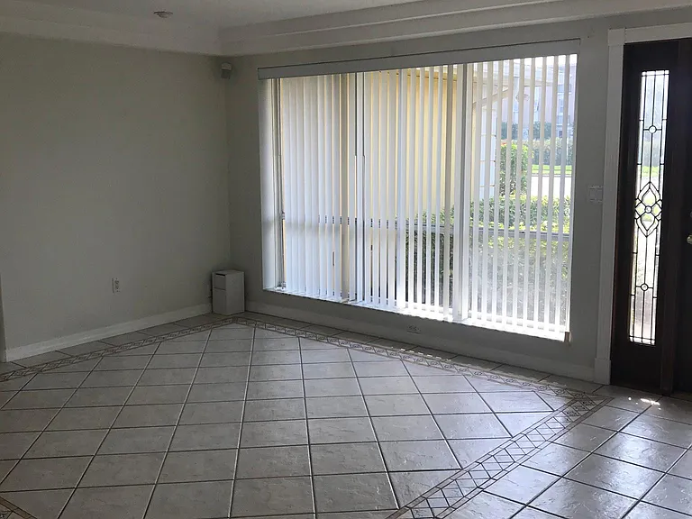 Front entry with Gulf Veiw, (great gulf sunset views)