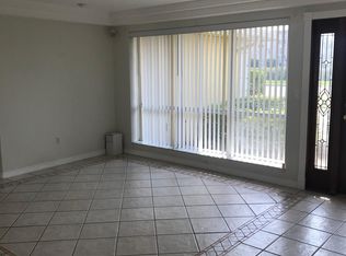 2517 Gulf Blvd, Belleair Beach, FL 33786