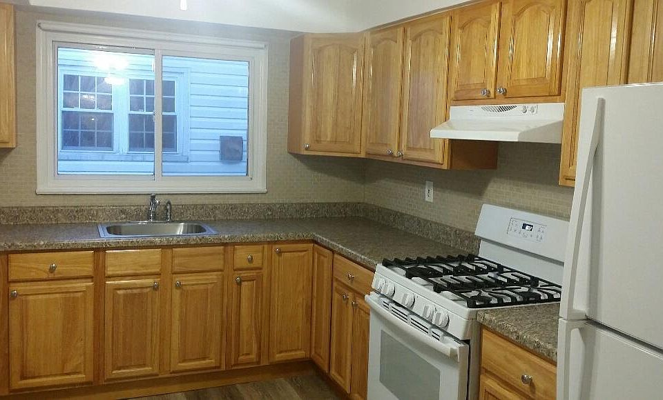 1st image of 255 Columbus Ave #2
