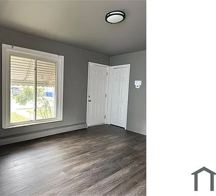 3 bed, 900 sqft, $1,595 — Photo 3