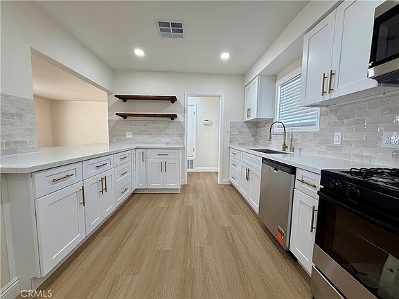 4th image of 10091 Shirley St