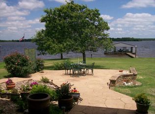 1721 Lcr 822, Groesbeck, TX 76642