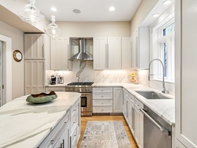 42 Bradford St, Boston, MA, 02118