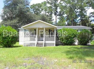 9 Chris Ln, Beaufort, SC 29906