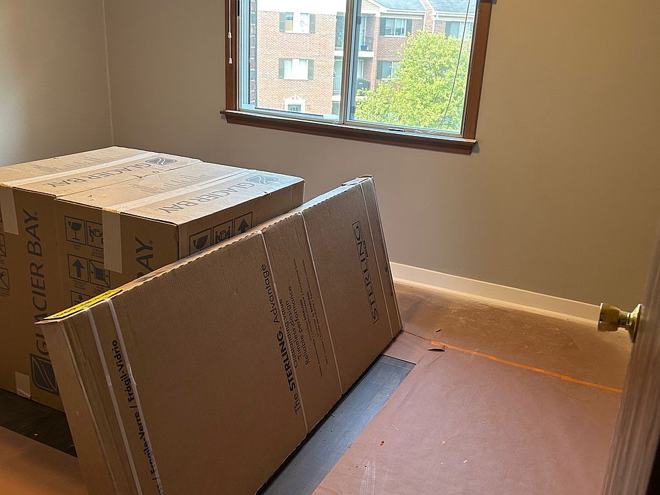 2nd Bedroom, new flooring, molding & paint