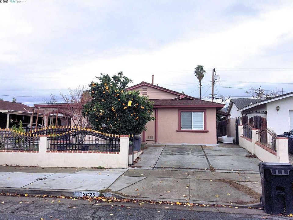2nd image of 2622 Aida Ave