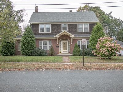 24 Marshall St, Turners Falls, MA, 01376