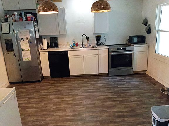 5th image of 706 Coyne St