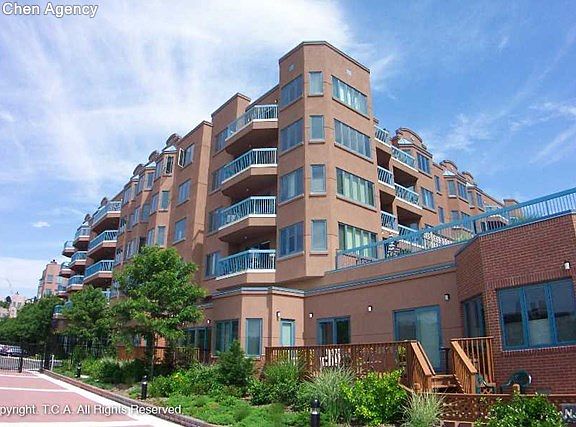 2nd image of 510 Stockton Ct