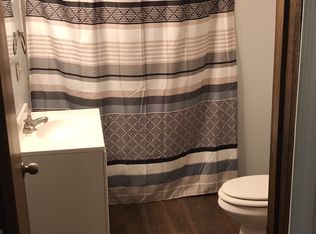 506 29th St, Vienna, WV 26105