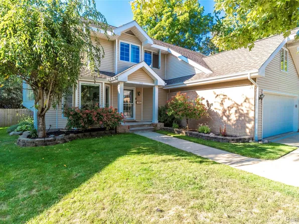 200 Lynn Ct, Imlay City, MI 48444