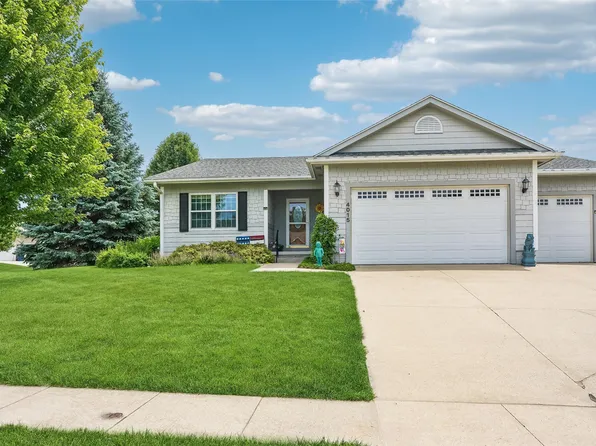 4015 124th St, Urbandale, IA 50323