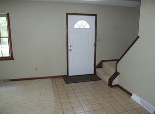 2323 Buena Vista Dr, Wickliffe, OH 44092