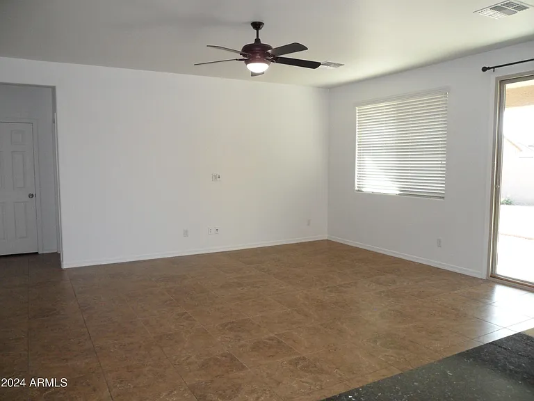 11319 E Sandoval Ave — Photo 5