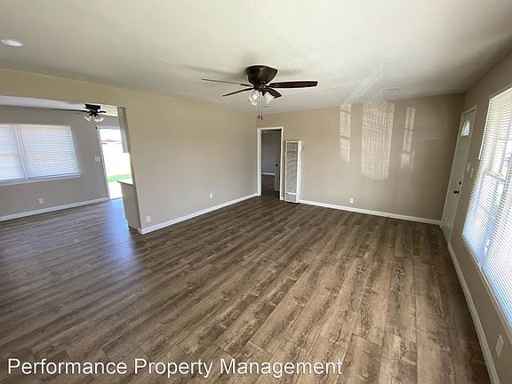 4th image of 1001 Chapel Dr