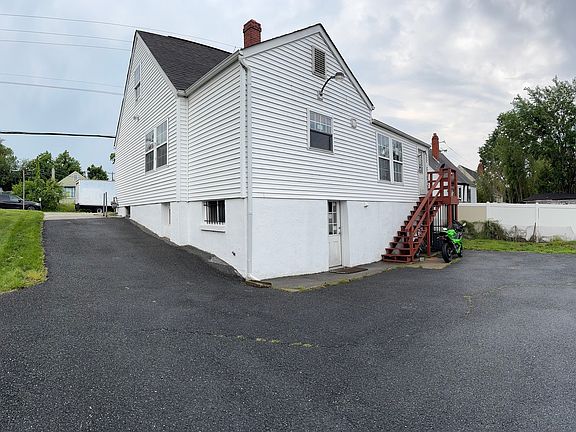 Spacious safe parking