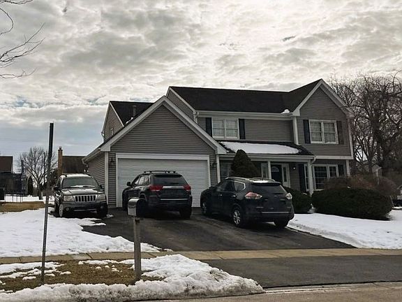 3rd image of 1401 Camden Dr