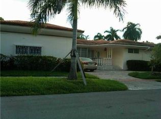 801 W 43rd Ct, Miami Beach, FL 33140