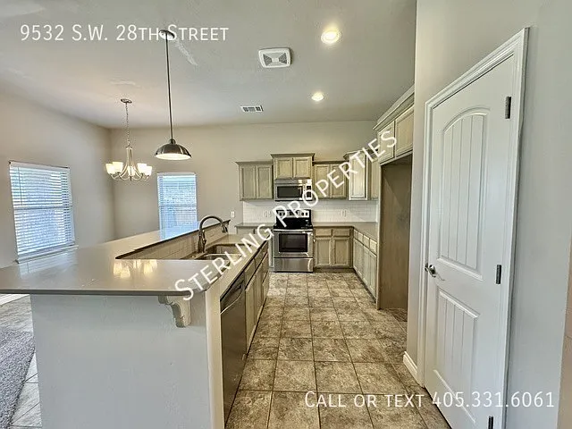 9532 SW 28th St — Photo 12