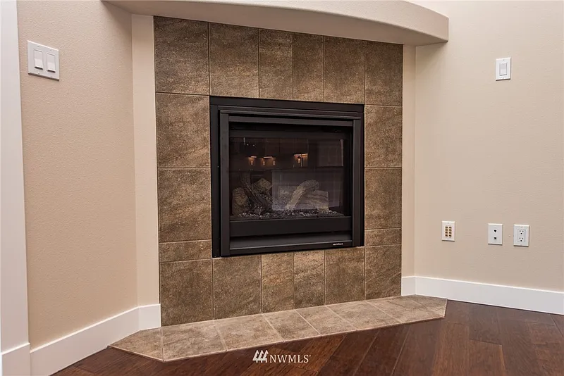 Thumbnail 13