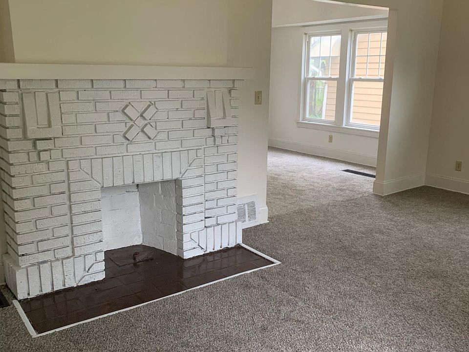 1st image of 3430 Beechwood Ave Unit 1