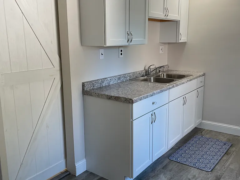 110 W Montcalm St — Photo 7