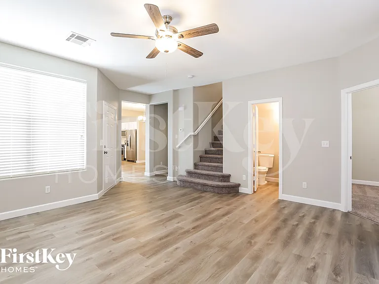 8794 Timberleaf Ct — Photo 4