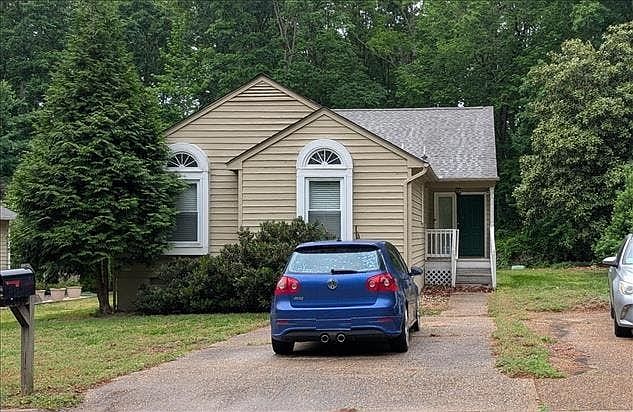 1st image of 12920 Copperas Ln