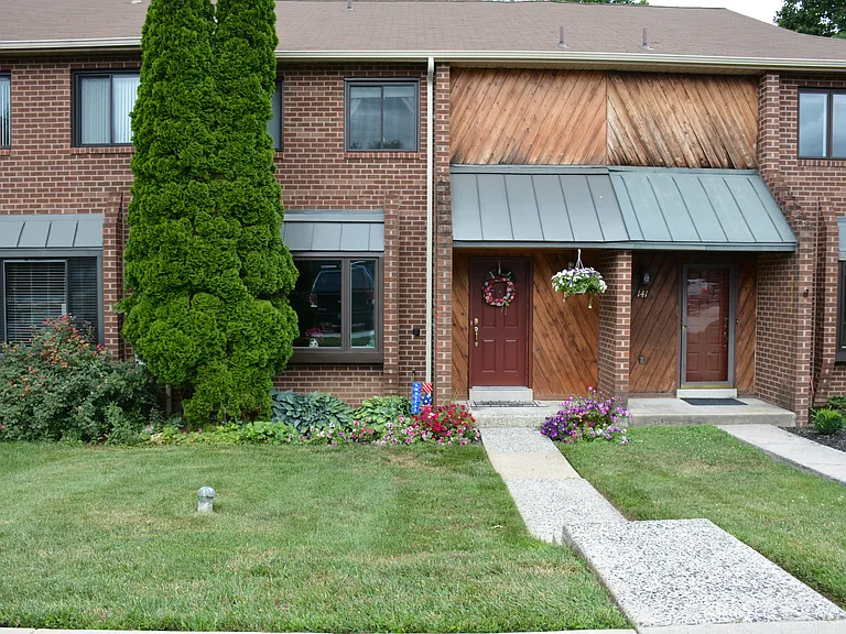 139 Talgrath Ct — Photo 3
