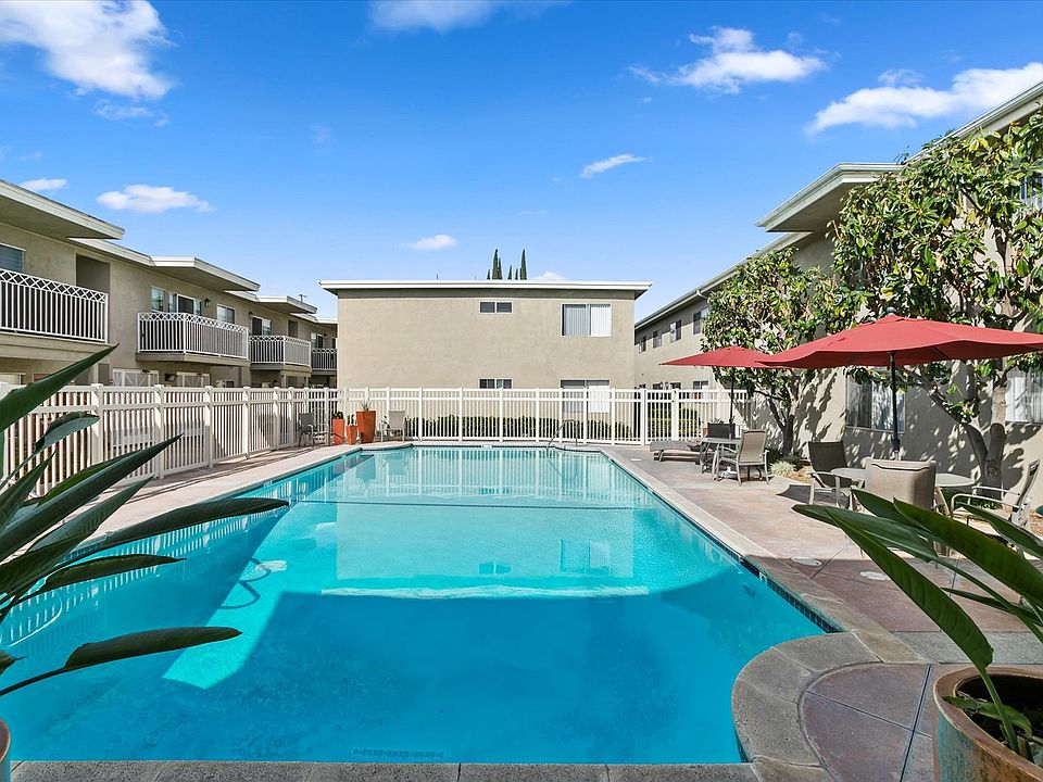 Big refreshing pool on-site