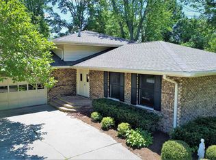 42 Axline Rd, Chatham, IL 62629