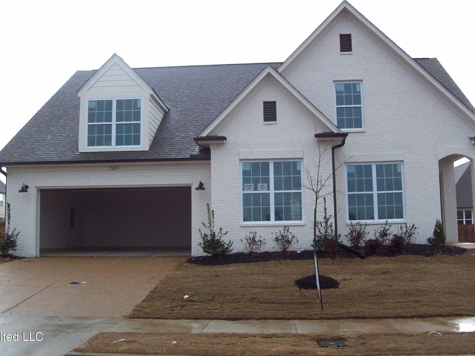 1st image of 9569 Kings Landing Dr