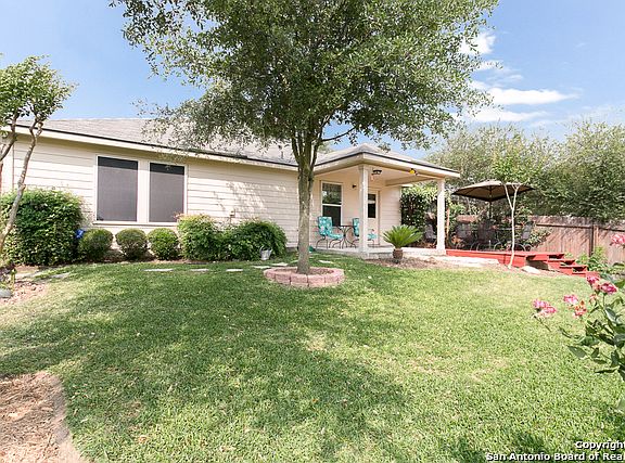 2nd image of 12606 Carriage Blvd