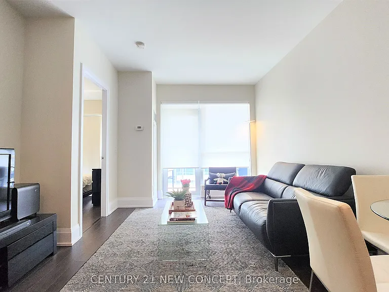 120 Harrison Garden Blvd #Penthouse 31 — Photo 6