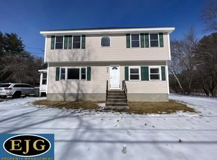 5 Debbie Dr, Pelham, NH 03076