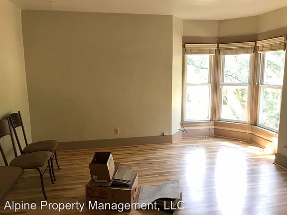 3rd image of 1100 S Phillips Ave APT 4