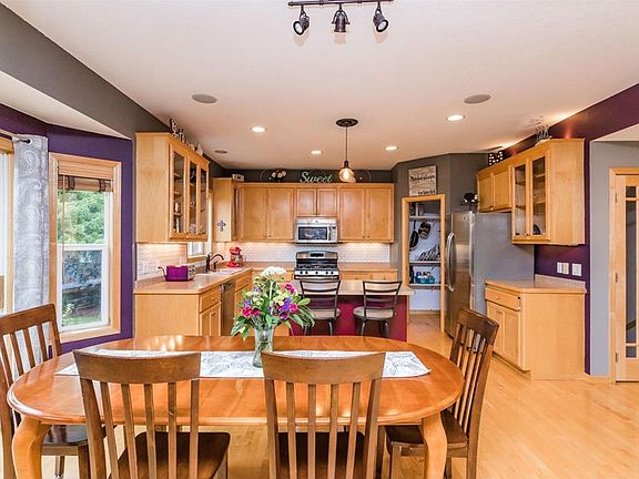 4th image of 2485 Sandstone Dr