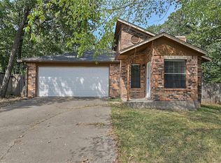 2114 La Brisa Dr, Bryan, TX 77807